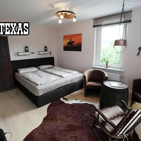 Little Hawaii & Texas アパート *